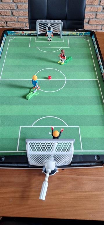 Playmobil Voetbal Tafel Zie Foto's  beschikbaar voor biedingen