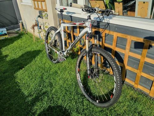 Hele mooie Trek 8 Series!!!!!  Weg is weg !!!!, Fietsen en Brommers, Fietsen | Mountainbikes en ATB, Zo goed als nieuw, Heren