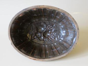 Puddingvorm aardewerk antiek fruit decor groot bruin vorm beschikbaar voor biedingen