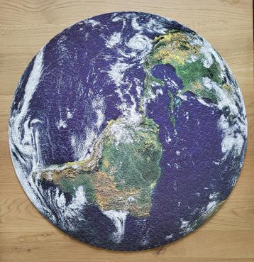 Ronde Legpuzzel van 1000 stukjes: Earth beschikbaar voor biedingen