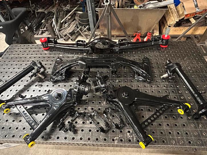 Bmw e30 onderstel revisie !, Doe-het-zelf en Verbouw, Metalen, Zo goed als nieuw, IJzer, Ophalen of Verzenden