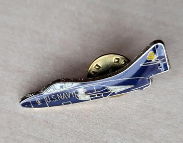 US Navy Grumman F9F F-9 Cougar pin beschikbaar voor biedingen