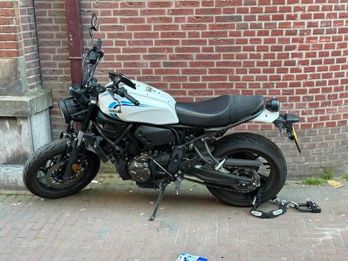 Yamaha XSR700 2024 - 6800 km - Zard uitlaat - Topstaat, Motoren, Motoren | Yamaha, Particulier, Naked bike, Ophalen