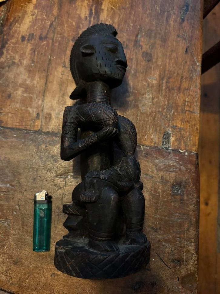 Antiek houten beeld uit congo eind 1800 begin 1900, Antiek en Kunst, Kunst | Niet-Westerse kunst, Ophalen of Verzenden
