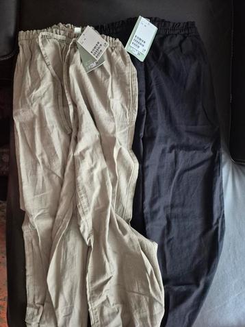 2 Nieuwe Dames Broeken XS beschikbaar voor biedingen