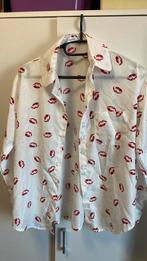 Super leuke blouse - kusjes S, Ophalen of Verzenden, Zo goed als nieuw, Maat 36 (S), Wit