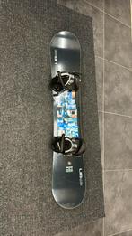 Libteck skate banana 154 ( nieuw ) met bindingen, Sport en Fitness, Snowboarden, Ophalen, Zo goed als nieuw, Board