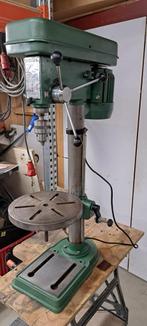 kolomboormachine 230 volt 12 snelheden loopt netjes, Doe-het-zelf en Verbouw, Gereedschap | Boormachines, Ophalen, Gebruikt, 600 watt of meer