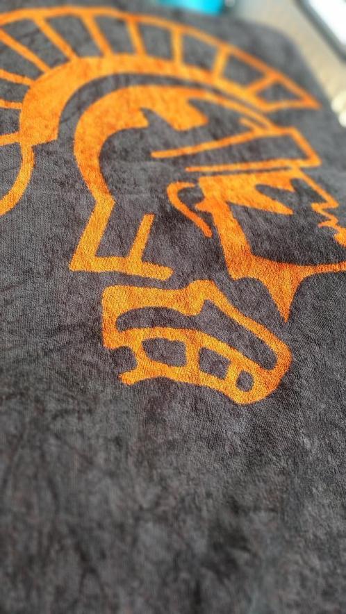 badlaken zwart/oranje van Datch, Huis en Inrichting, Badkamer | Badtextiel en Accessoires, Nieuw, Overige typen, Zwart, Ophalen of Verzenden