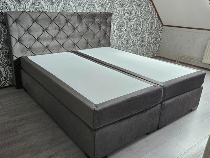 Haco boxspring Dolores 180x200 - Inclusief hoofdbord, Huis en Inrichting, Slaapkamer | Boxsprings, Zo goed als nieuw, 180 cm, 200 cm