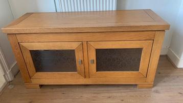 Eikenhouten dressoir – perfecte staat beschikbaar voor biedingen