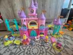 Vtech Vrolijke vriendjes, 2 kastelen met bijbehorende poppen, Ophalen of Verzenden, Zo goed als nieuw, 6 maanden tot 2 jaar