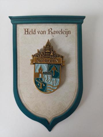 Held van raveleijn pin Efteling beschikbaar voor biedingen
