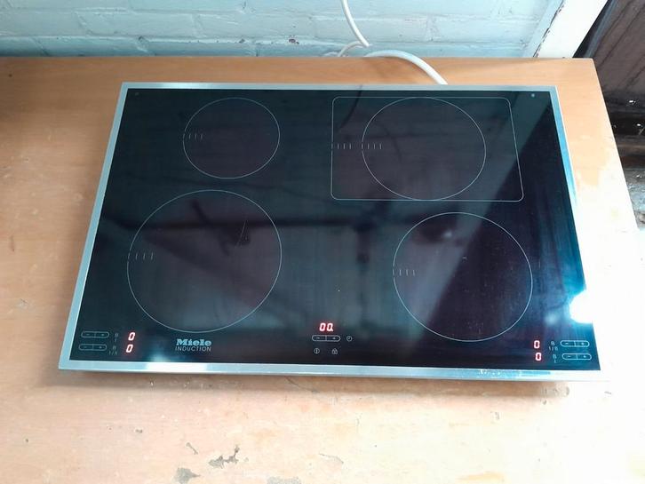 NETTE MIELE KM5955 81 CM BREDE INDUCTIE KOOKPLAAT TE KOOP, Witgoed en Apparatuur, Kookplaten, Gebruikt, Inbouw, Inductie, 5 kookzones of meer