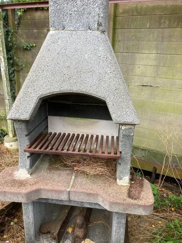 Tuin barbecue beschikbaar voor biedingen