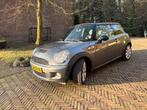 Mini 1.6 16V Cooper S 2008 Grijs, Voorwielaandrijving, Zwart, 4 cilinders, 4 stoelen