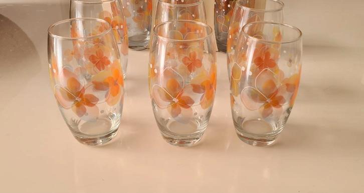 LAV drinkglazen bloemenprint pastel set van 9 splinternieuw, Huis en Inrichting, Keuken | Servies, Nieuw, Glas of Glazen, Wedgwood