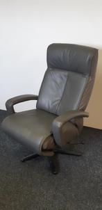 Relaxfauteuil in echt leder, Huis en Inrichting, Fauteuils, Ophalen of Verzenden, Gebruikt, 75 tot 100 cm, 50 tot 75 cm