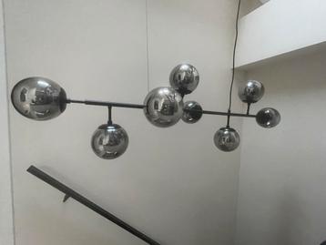 Moderne Hanglamp met Glazen Bollen beschikbaar voor biedingen