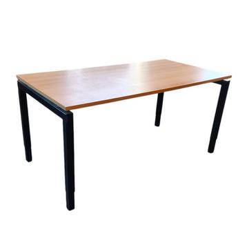 Vierpoot Bureau Zwart Nieuw Blad B160xD80 beschikbaar voor biedingen