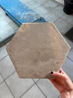 Hexagon badkamer tegel beige 3m2 totaal, Doe-het-zelf en Verbouw, Tegels, Ophalen, Keramiek, Nieuw, 20 tot 40 cm