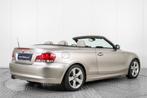 BMW 1 Serie Cabrio 125i automaat (bj 2008), Auto's, BMW, Achterwielaandrijving, Gebruikt, Lichtsensor, 4 stoelen