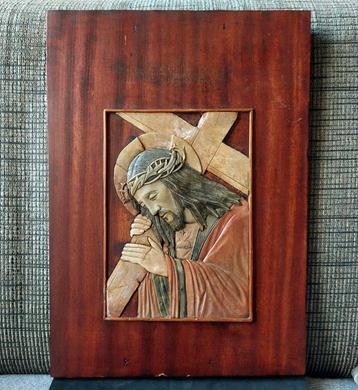 Stenen Reliëf Christus  beschikbaar voor biedingen