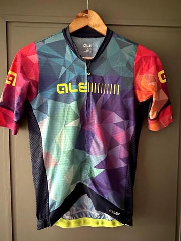 Ale Cycling Kit beschikbaar voor biedingen