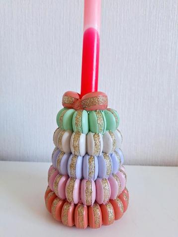 Macaron kandelaar  beschikbaar voor biedingen