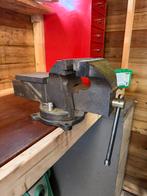 Bankschroef powerplus degelijke kwaliteit, Ophalen, Zo goed als nieuw, Minder dan 70 cm, Bankschroef