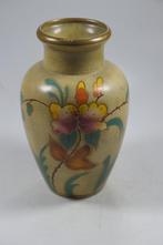 Hele mooie gave antieke Plateel vaas met bloemen decor., Antiek en Kunst, Antiek | Keramiek en Aardewerk, Ophalen of Verzenden