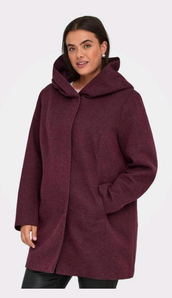 Jas Carsedona van Only Carmakoma Maat 46/48 nu €34,99, Kleding | Dames, Jassen | Winter, Nieuw, Maat 46/48 (XL) of groter, Rood