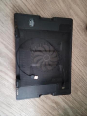 Laptop Cooler - Houd je laptop koel! beschikbaar voor biedingen