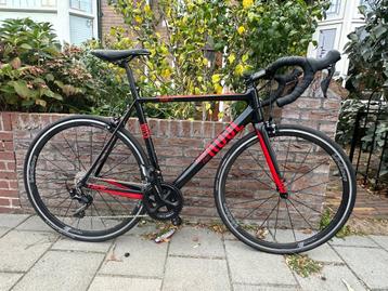Rose xeon van Carbon  beschikbaar voor biedingen