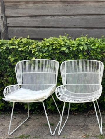 2 mooie stoelen / relaxstoelen van Max & Luuk beschikbaar voor biedingen