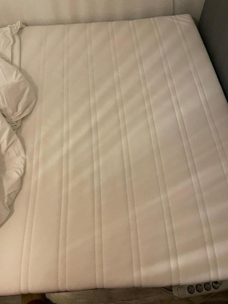 Topmatras TUDDAL IKEA, Huis en Inrichting, Slaapkamer | Matrassen en Bedbodems, Zo goed als nieuw, Matras, 140 cm, 200 cm, Twijfelaar