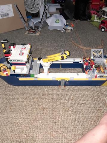 Lego city Schip met Voertuigen - Complete Set beschikbaar voor biedingen