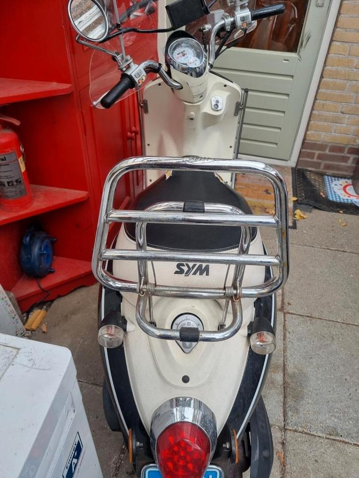 SYM MIO, 2019,ChroomValbeugelsWindscherm,Achterrek,Rijdt100%, Fietsen en Brommers, Scooters | SYM, Gebruikt, Mio, Maximaal 25 km/u