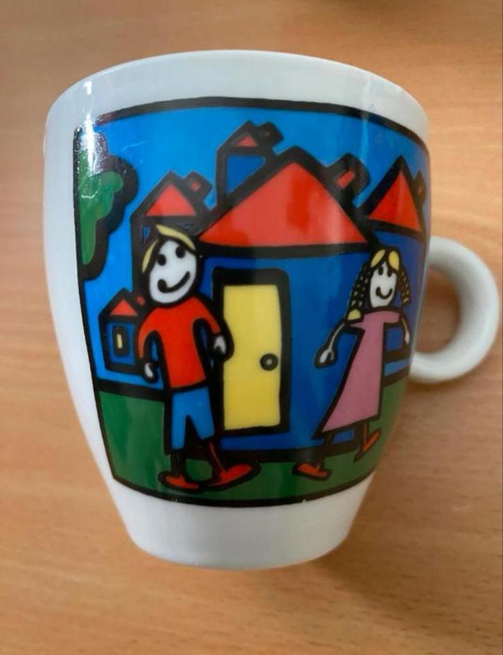 Ronald McDonald Kinderstad kopjes, Huis en Inrichting, Keuken | Servies, Zo goed als nieuw, Kop(pen) en/of Schotel(s), Overige stijlen