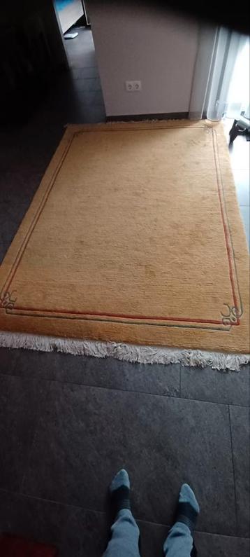 Wollen vloerkleed beschikbaar voor biedingen