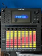 Akai Force met decksaver, Overige merken, Zo goed als nieuw, Met midi-aansluiting, Overige aantallen