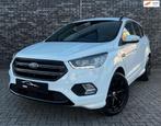 Ford Kuga 1.5 ST Line 182pk Aut|AWD|Camera|Bi-Xenon|1850kg T, Zwart, 4 cilinders, 1850 kg, Wit