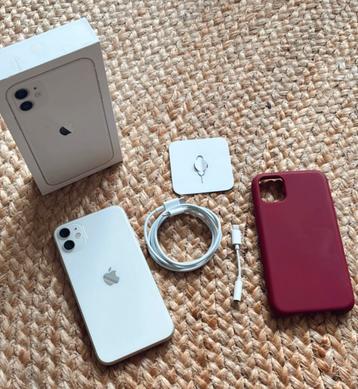 Zeer goede Apple iPhone 11 WIT 64Gb beschikbaar voor biedingen
