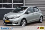 Toyota YARIS 1.3 VVT-I ASPIRATION / ACHTERUITRIJCAMERA / NAV, Auto's, Euro 5, Gebruikt, 4 cilinders, Bedrijf