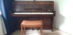 Rippen notenhouten piano, Muziek en Instrumenten, Piano's, Ophalen, Gebruikt, Bruin, Piano