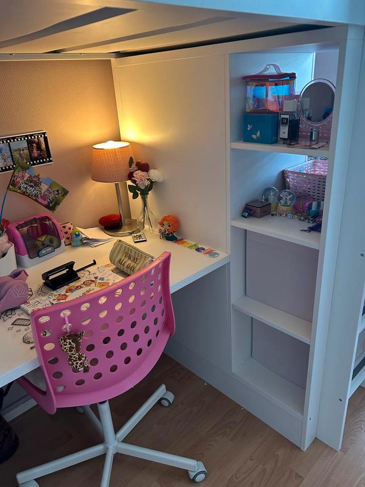 Hoogslaper met Bureau & Kast Ikea, Kinderen en Baby's, Kinderkamer | Stapelbedden en Hoogslapers, Zo goed als nieuw, Hoogslaper