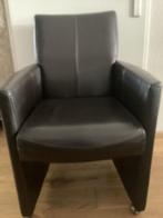 Te Koop ! 4 mooie eetkamerstoelen ., Huis en Inrichting, Stoelen, Ophalen, Gebruikt, Bruin, Leer