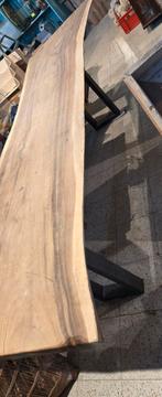 Grote boomstam tafel MET METALEN POOT, 200 cm of meer, Ophalen of Verzenden, Zo goed als nieuw, Vijf personen of meer