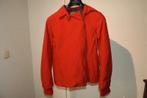 Prada vuur rode jas merk op de mouw mt IT 42 36/38, Kleding | Dames, Jassen | Winter, Prada, Verzenden, Maat 36 (S), Gedragen