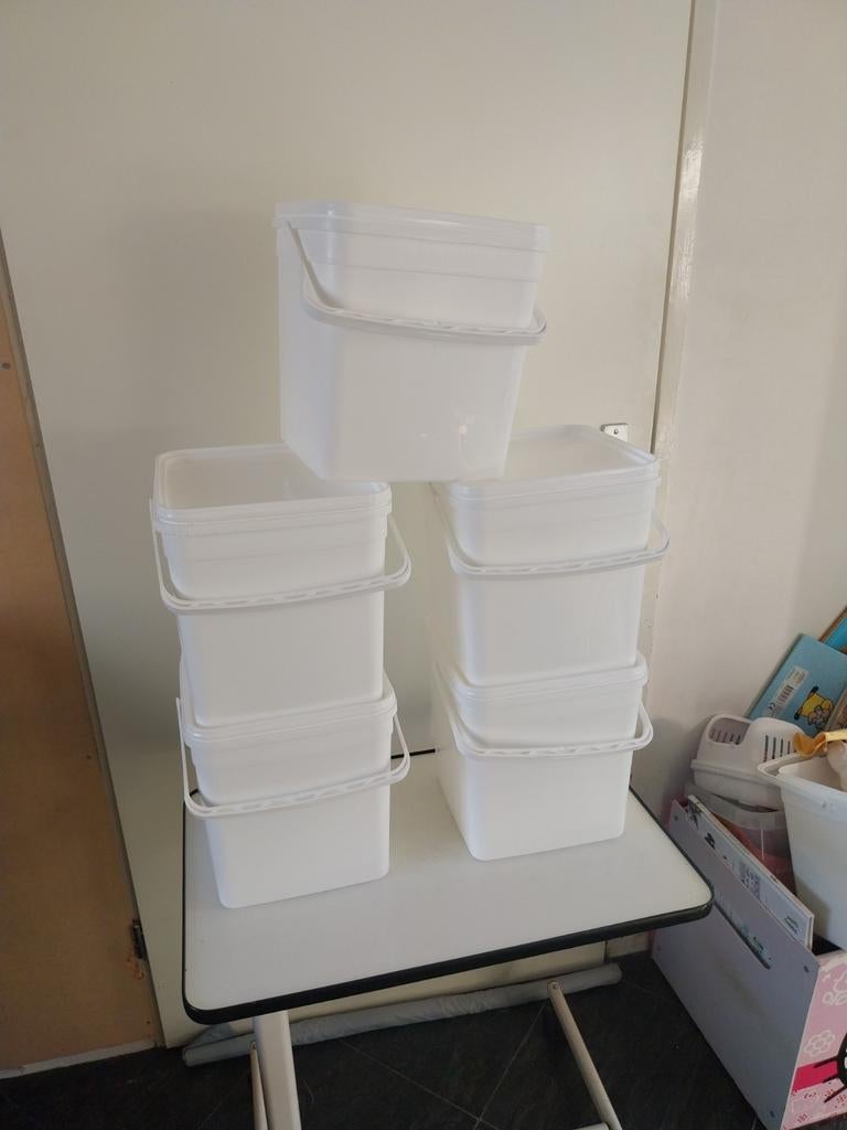 Mooie emmers om je voer te bewaren, Ophalen of Verzenden, Zo goed als nieuw, Overige typen